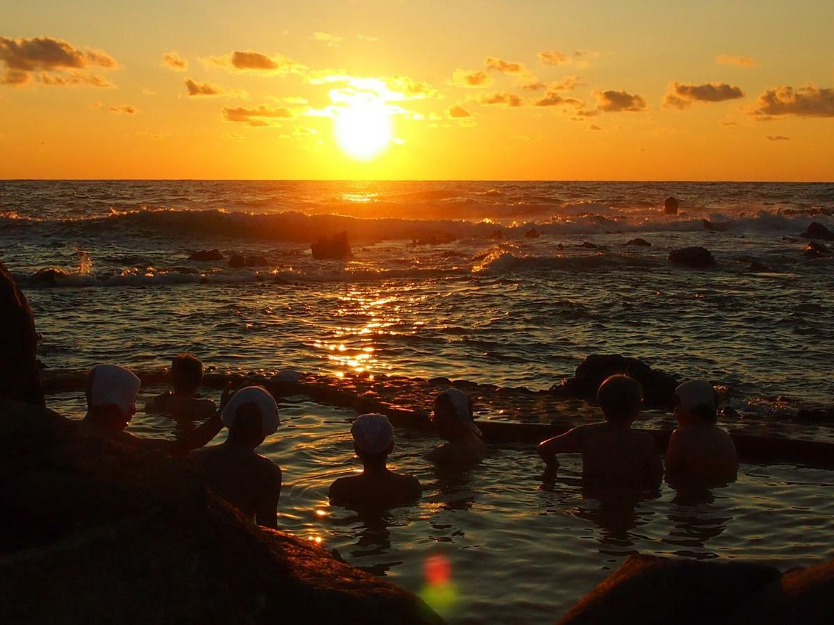 Koganezaki Furofushi Onsen Hotel Fukaura Екстериор снимка